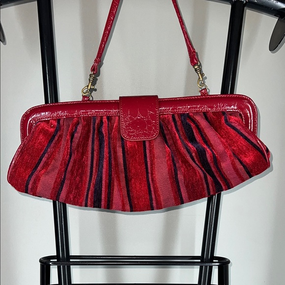 Elegant Red Striped Women's Clutch - Picture 1 of 4